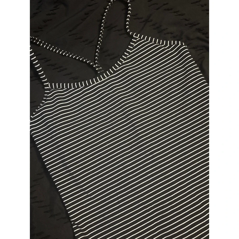 Lululemon Black & White‎ Parallel Stripe Power Y Tank, Size 6